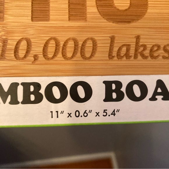 4/$10 - NEW Minnesota Bamboo Cutting Board - Picture 4 of 9